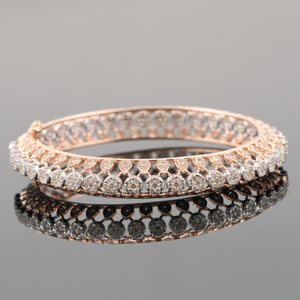 18kt designer diamond bangle