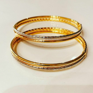 22 carat gold Plain ladies bangles rh-lb928