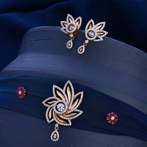 18KT  Rose Gold CZ  Fancy Diamond Necklace Se