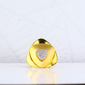 18kt Gold Cz Ring LIR25
