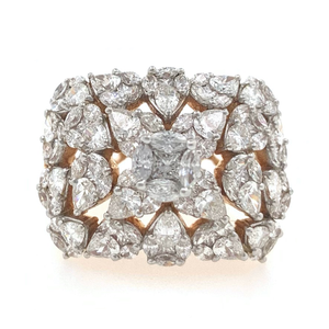 18kt / 750 fancy cocktail solitaire look diam