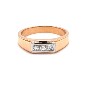 Band ring in princess cut diamond with channe