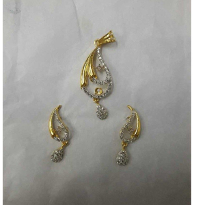 Modern 916 Gold CZ Diamond Pendant With Earri