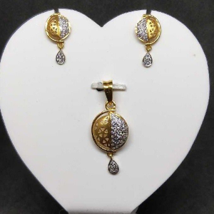 916 ladies fancy Pendant set
