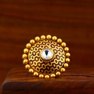 Ladies antique ring 916