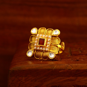 22KT Gold CZ Antique Exclusive Ladies Ring LA