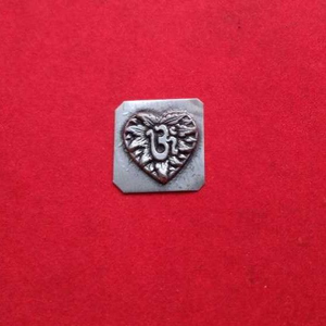Pendant Dies