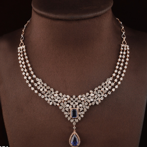 18kt rose gold drop shaped diamond fancy neck