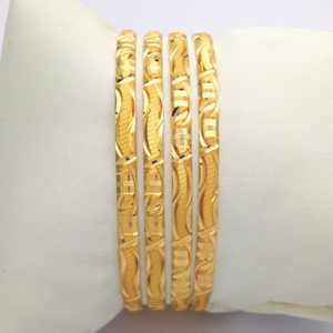 Gold hallmark kanas bangle - dp805