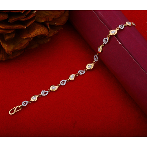 18kt rose gold  attractive bracelet design fo
