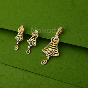 916 Gold CZ Hallmark Ladies Classic Pendant S
