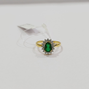 916 Gold Green Colour Stone Oval Shape Ladies