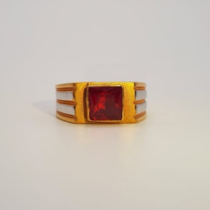 22 CT GOLD GENTS RING WITH RUBY