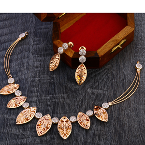 750 Rose Gold Ladies Designer Necklace Set RN