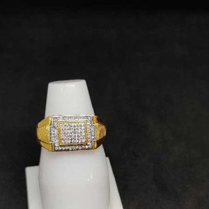 916 Men's fancy gold ring