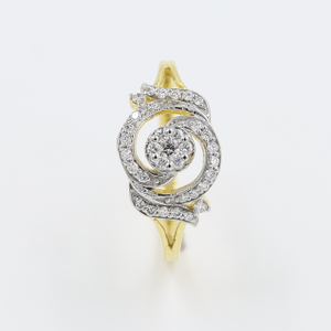 18Kt Yellow Gold Diamond Ring With Pressure D