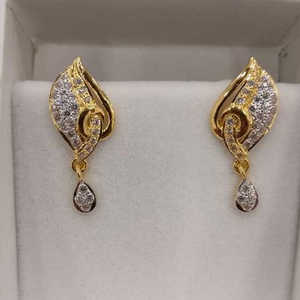 Gold Ladies Fancy Earrings