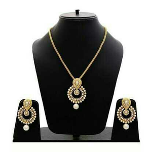 Artificial Modern Round Pendants Set