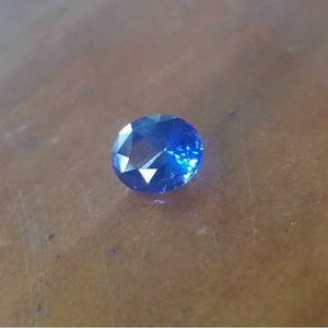 4.08ct oval  blue-sapphire-neelam