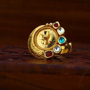 Ladies antique ring 916