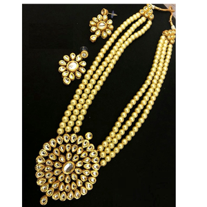 Ladies Kundan Heart Stylish Necklace Set 