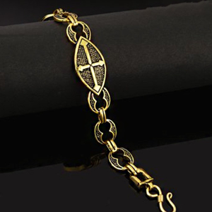 18 kt yellow gold men's jesus cross bracelet 