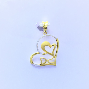 designing heart fancy gold pendant