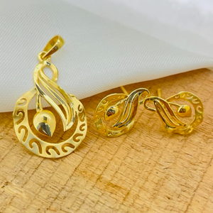 22k Gold Plain Beautiful Pendant Set