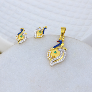 peacock pattern with flower design pendant se