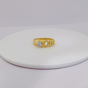 22k gold exclusive round shape stone ring