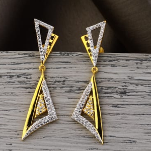 916 Gold Ladies Fancy Jummar Earrings LJE493