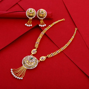 916 Gold Ladies Stylish Necklace Set LN280