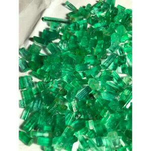 3000ct emerald green emerald-panna