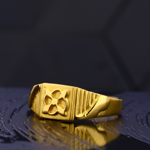 22kt gold hallmark delicate gentlemen's plain