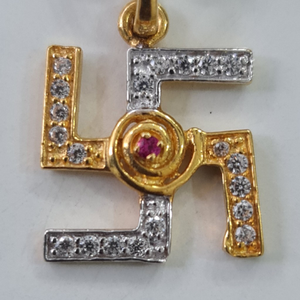 18 kt swastik pendants