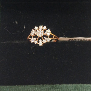 18K Rose Gold Elegant Ring