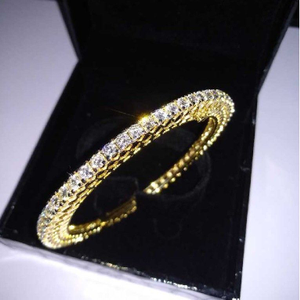 18kt gold classic diamond bangle