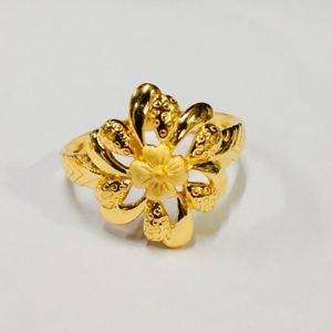 Gold Dazzling Ring