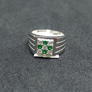 Green Diamond ring