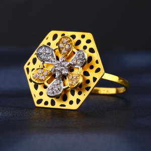 22ct gold women's designer hallmark ring lr81