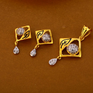 22KT Gold CZ Gorgeous Ladies Pendant Set FPS2