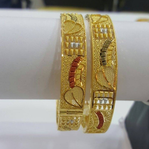 22Kt Gold Designer Bangle Kada RH-B002
