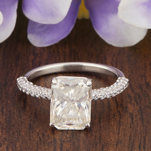 2.60ct Radiant Cut Moissanite Diamond Ring