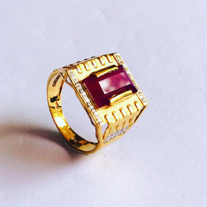 Gold ruby diamond ring 916