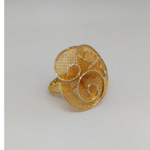 18 Kt Gold Ladies Branded Ring