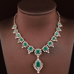 18kt designer diamond necklace