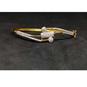18K Exclusive Ladies Gold Kada