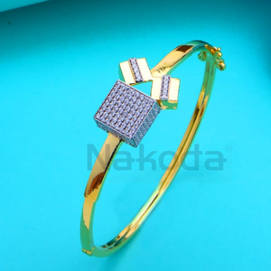 750 Gold Hallmark Ladies Designer Kada Bracel