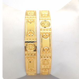 GOLD HALLMARK KHILA BANGLE - PK1029