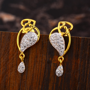 916 Gold CZ Women's  Classic Hallmark Earring